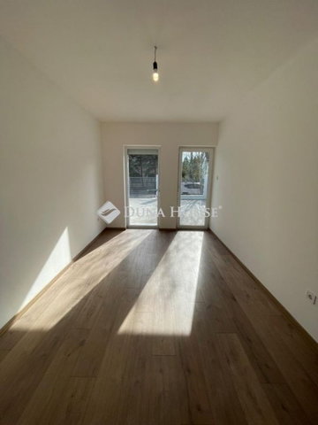 Eladó ikerház, Budapesten, XVI. kerületben 179.9 M Ft, 5 szobás