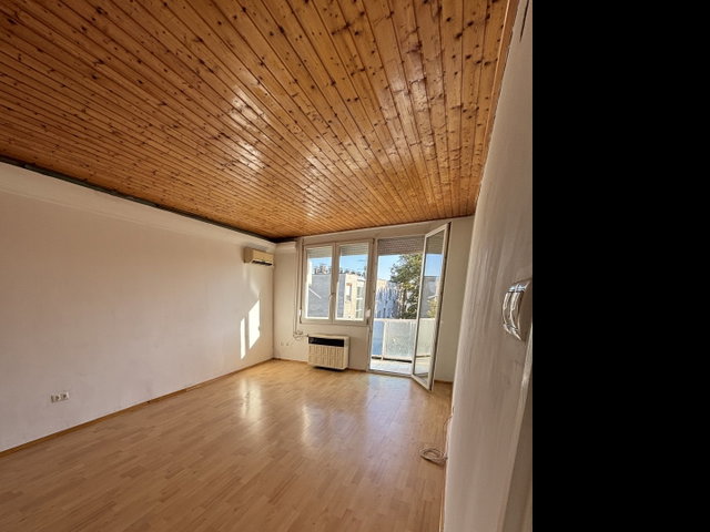 Eladó téglalakás, Baján 37.5 M Ft, 2 szobás