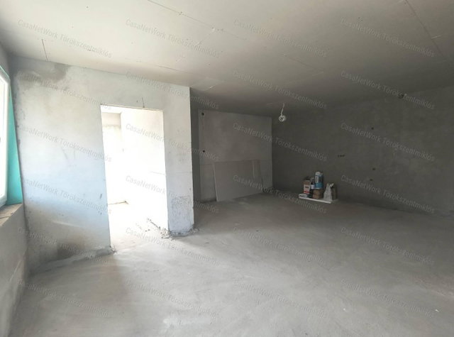 Eladó családi ház, Törökszentmiklóson 32.8 M Ft, 1+1 szobás