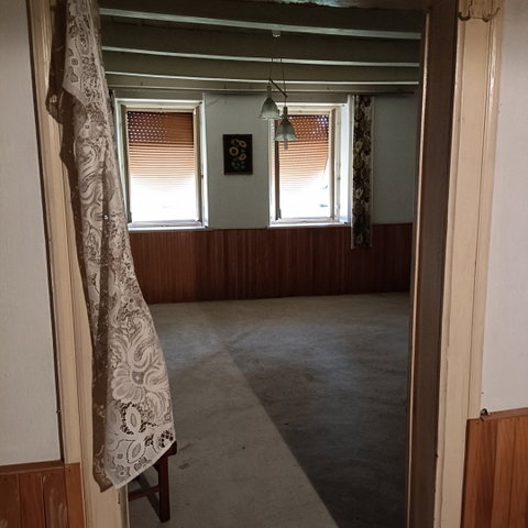 Eladó családi ház, Nagytevelen 9.5 M Ft, 3 szobás