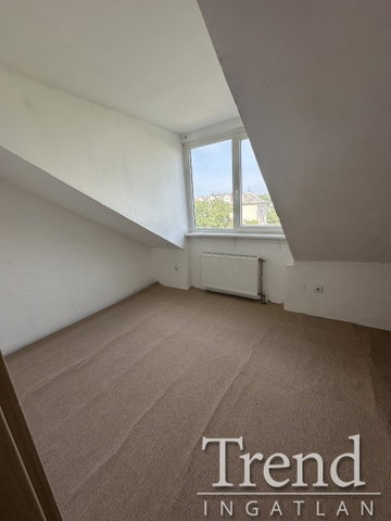Eladó téglalakás, Dunaújvárosban 44.9 M Ft, 4 szobás