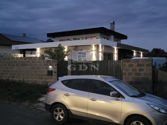 Eladó családi ház, Siófokon 164 M Ft, 4 szobás