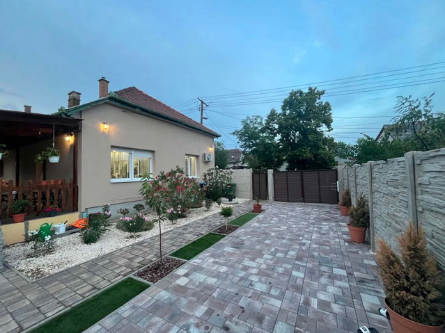 Eladó családi ház, Budapesten, XX. kerületben 139.9 M Ft