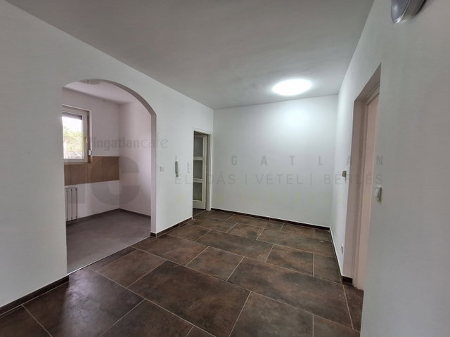 Eladó téglalakás, Szegeden, Nemestakács utcában 65 M Ft