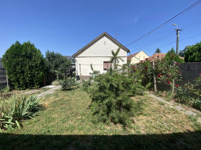 Eladó ikerház, Gyulán 35.9 M Ft, 2 szobás / költözzbe.hu