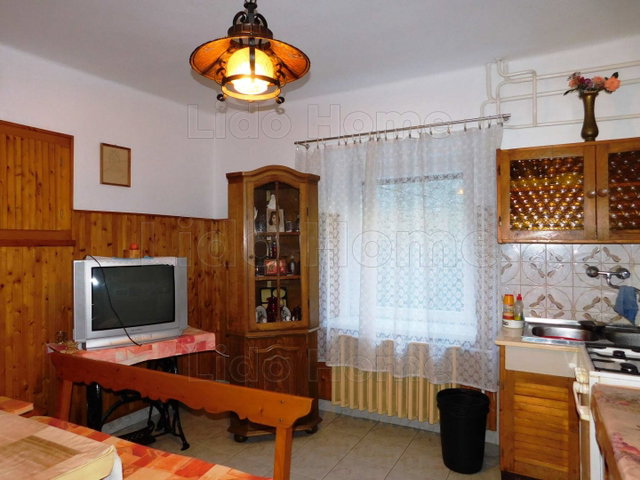 Eladó családi ház, Tihanyban 390 M Ft, 4 szobás
