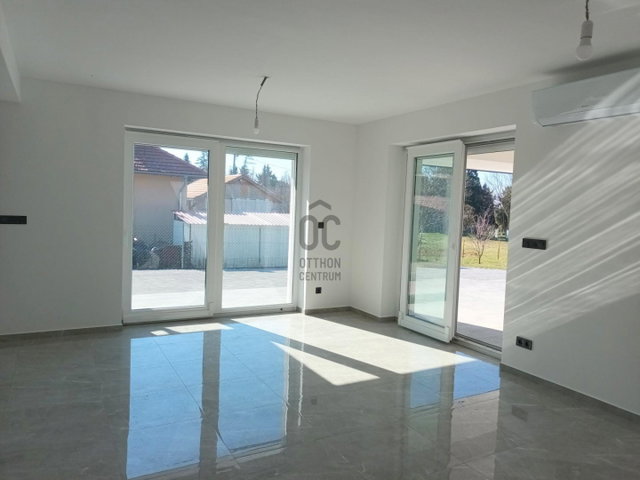 Eladó családi ház, Keszthelyen 155 M Ft, 3 szobás
