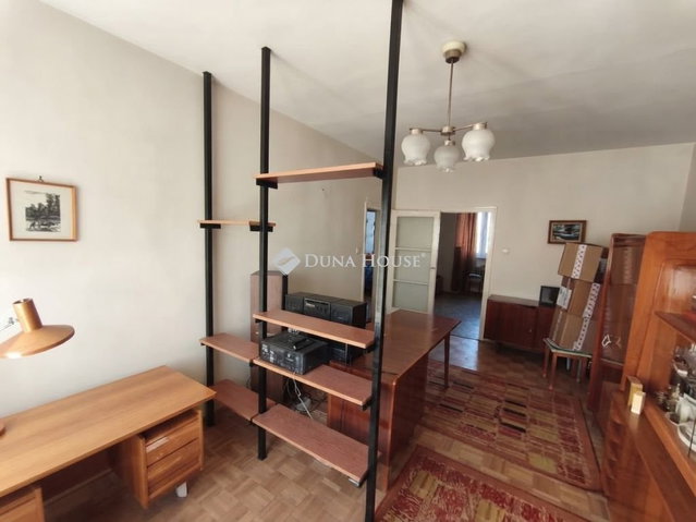 Eladó téglalakás, Tatabányán 34.99 M Ft, 2 szobás