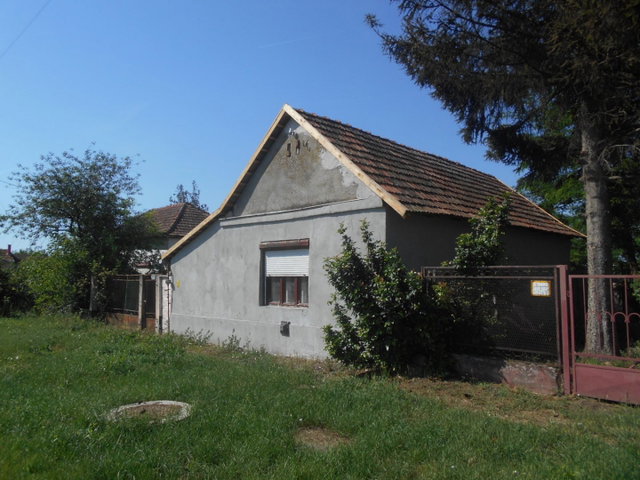 Eladó családi ház, Dombegyházán 3.9 M Ft, 2 szobás