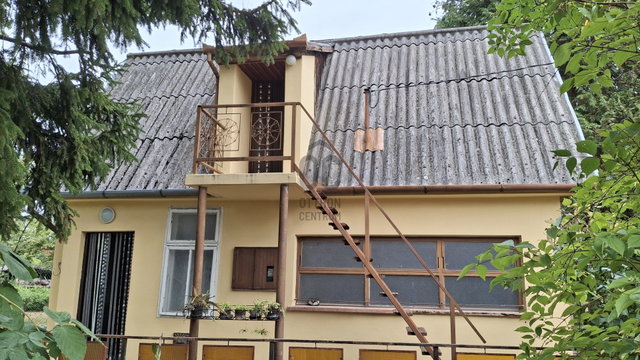 Eladó családi ház, Pécsett 44 M Ft, 4 szobás