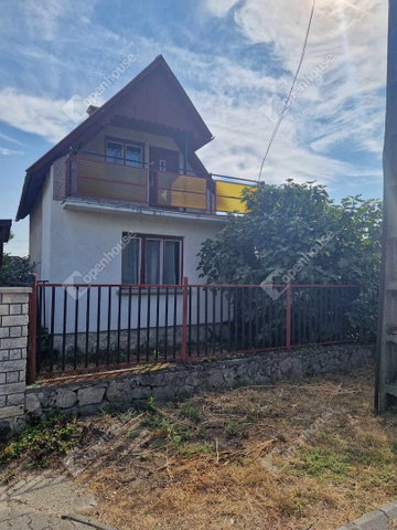 Eladó nyaraló, Komáromban 32.9 M Ft, 2 szobás