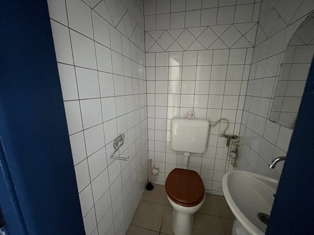 Eladó üzlethelyiség, Keszthelyen 35 M Ft, 2 szobás