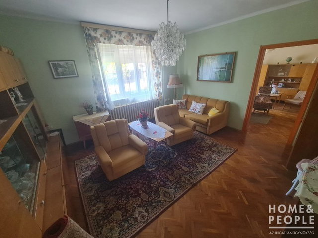 Eladó családi ház, Hódmezővásárhelyen 39.9 M Ft, 2 szobás
