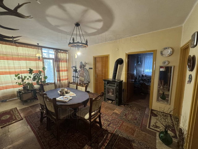 Eladó családi ház, Kaposváron 89.5 M Ft, 4 szobás