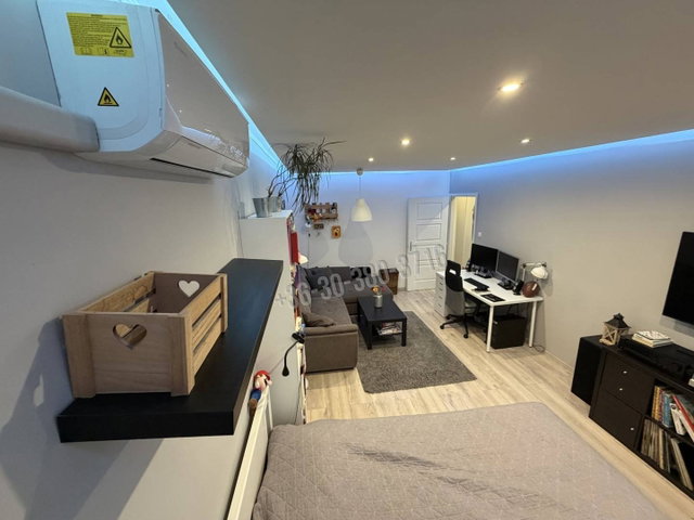 Eladó panellakás, Dunaújvárosban 38.5 M Ft, 2 szobás
