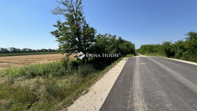 Eladó ipari ingatlan, Győrszemerén 399 M Ft
