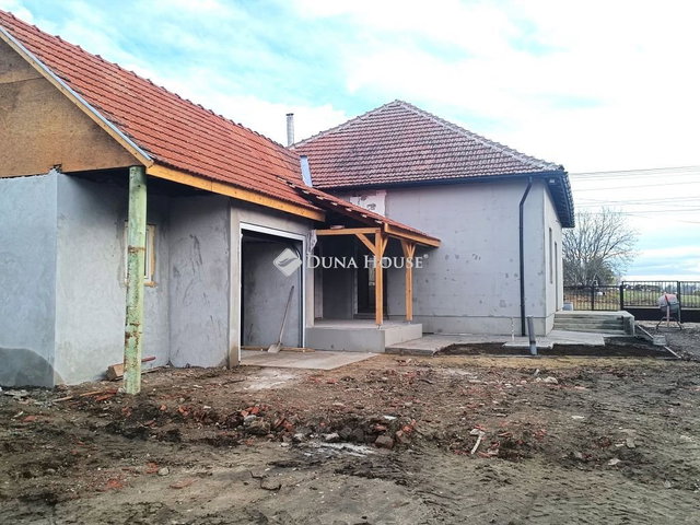 Eladó családi ház, Csorváson, Gremsperger József utcában