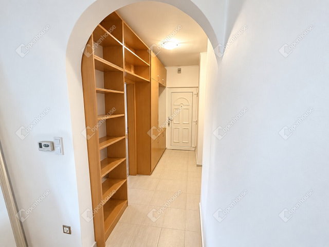 Eladó téglalakás, Fertődön 55 M Ft, 1 szobás