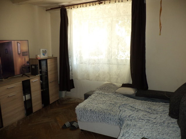 Eladó családi ház, Várpalotán 38 M Ft, 3 szobás