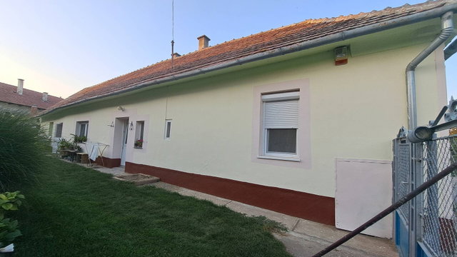 Eladó családi ház, Göncön 18 M Ft, 2 szobás