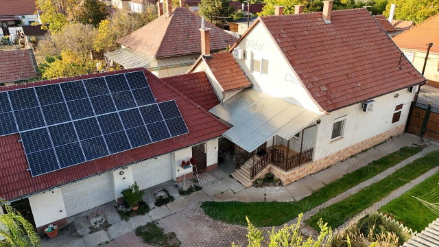 Eladó családi ház, Cegléden 99 M Ft, 5 szobás