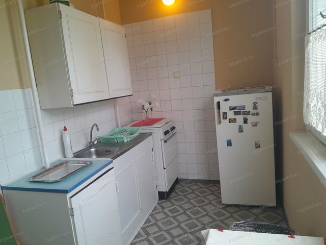 Eladó panellakás, Kecskeméten 38.4 M Ft, 2 szobás