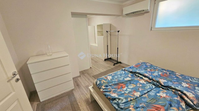 Eladó ikerház, Vecsésen 99.99 M Ft, 3 szobás