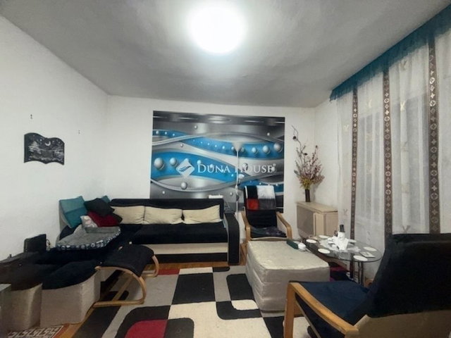 Eladó családi ház, Vecsésen 80 M Ft, 3 szobás