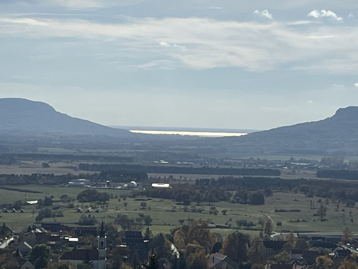 3982m² · 32.900.000 ft