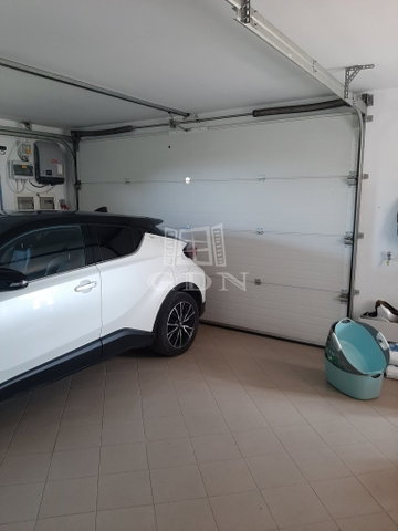 Eladó családi ház, Siófokon 351 M Ft, 6 szobás
