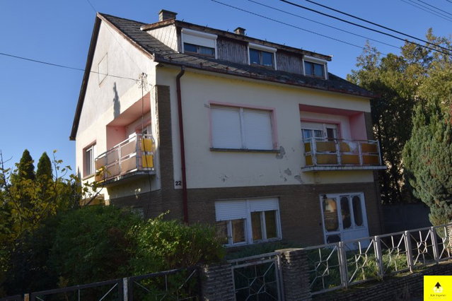 Eladó családi ház, Bükön 49.9 M Ft, 9 szobás