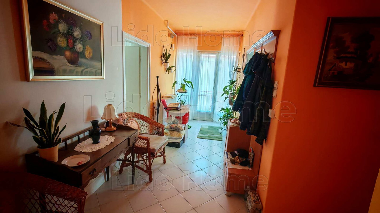 8 bed · 320m² · 174.990.000 ft