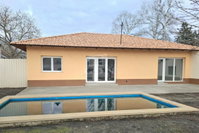 Eladó családi ház, Szigetszentmártonban 153 M Ft, 4 szobás