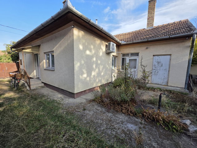 Eladó családi ház, Balmazújvárosban 58.9 M Ft, 3+1 szobás
