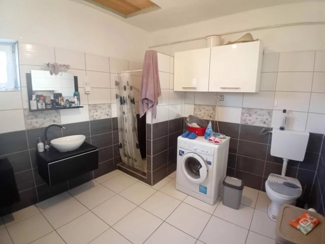 Eladó családi ház, Detken 17.5 M Ft, 1+2 szobás