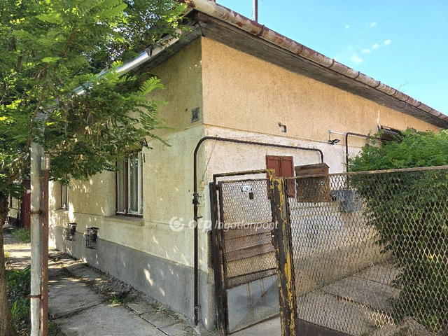Eladó családi ház, Kunszentmártonban 14.5 M Ft, 2 szobás