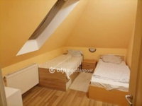 Eladó családi ház, Mohácson 85 M Ft, 8 szobás