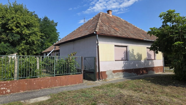 Eladó családi ház, Dávodon, Zrínyi Miklós utcában 6.4 M Ft