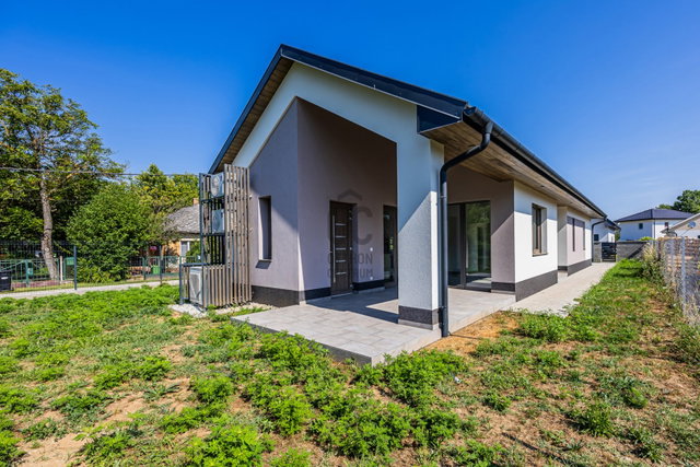 Eladó családi ház, Szántódon 119 M Ft, 4 szobás