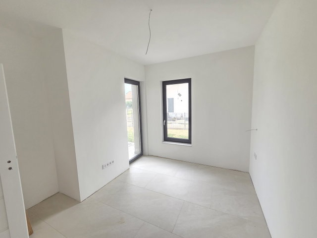 Eladó ikerház, Zalacsányon 49.99 M Ft, 2 szobás