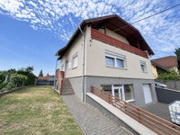 Eladó családi ház, Nyergesújfaluban 109.9 M Ft, 5 szobás