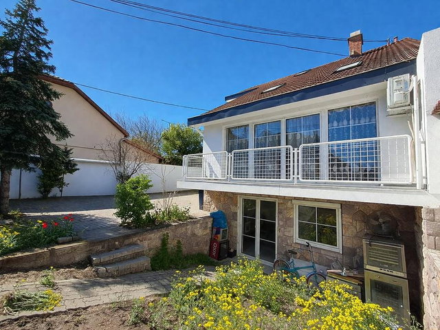 Eladó családi ház, Budapesten, XV. kerületben 179.9 M Ft