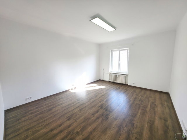 Eladó téglalakás, Dunaújvárosban, Balogh Ádám utcában