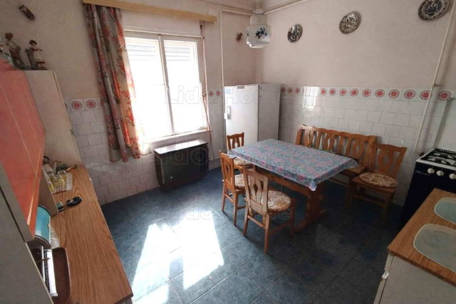 Eladó családi ház, Zalaszentgróton 36.9 M Ft, 2 szobás
