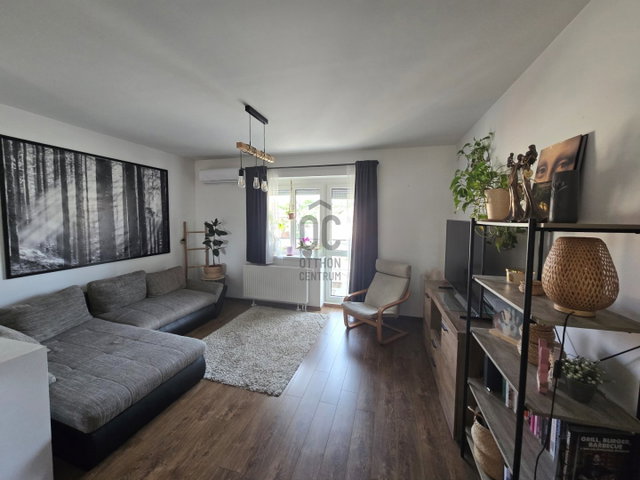 Eladó családi ház, Székesfehérvárott 112 M Ft, 4 szobás