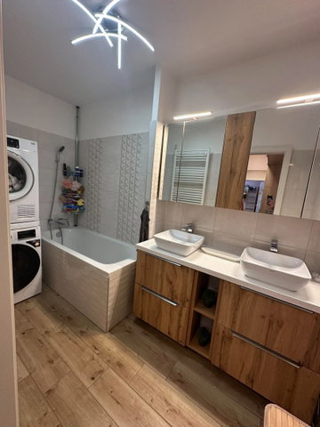 Eladó panellakás, Győrött, Ikva utcában 56.9 M Ft, 3 szobás