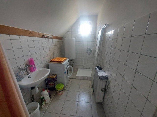 Eladó családi ház, Szalaszenden 30 M Ft, 3 szobás