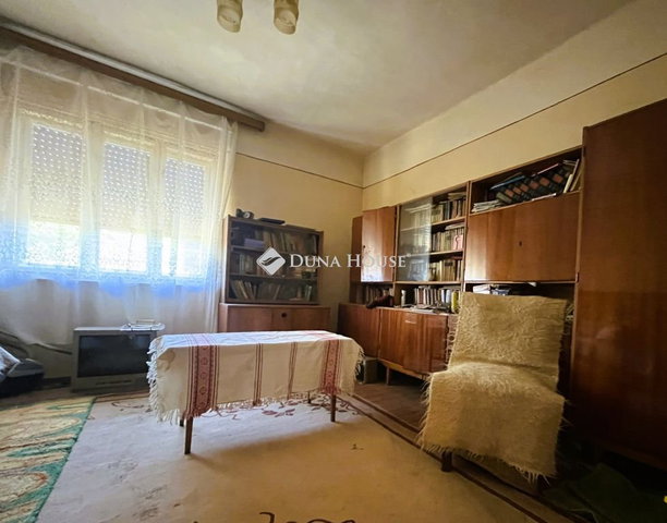 Eladó családi ház, Bugyin 52 M Ft, 4 szobás