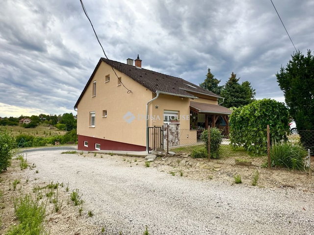 Eladó családi ház, Nagylengyelen 86 M Ft, 6 szobás