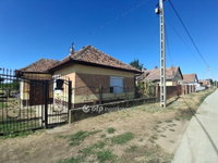 Eladó családi ház, Körösszakálon 9.5 M Ft, 1+1 szobás